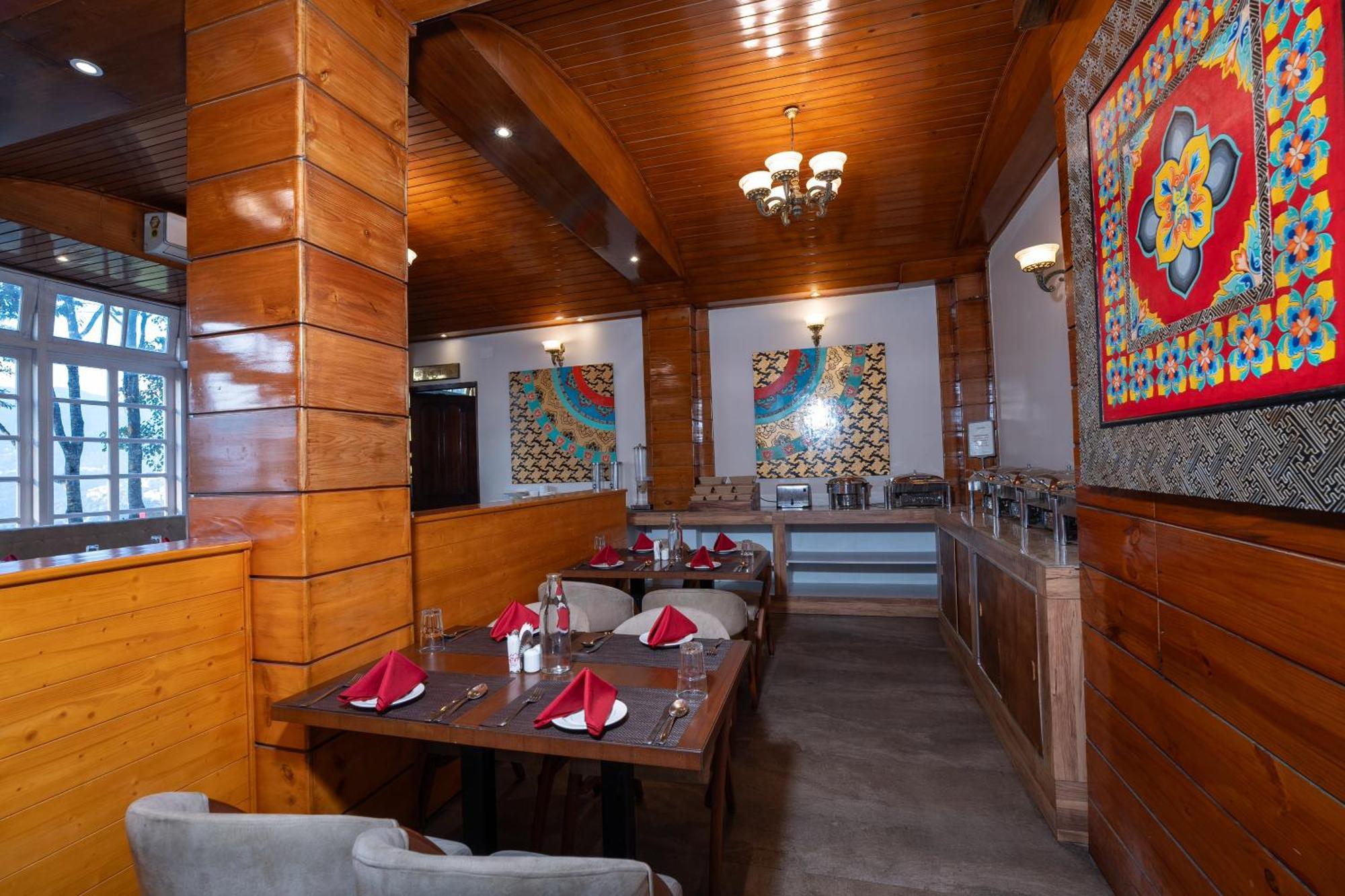 Summit Alpine Abode Hotel 5 Mins From Mg Marg Ґанґток Екстер'єр фото