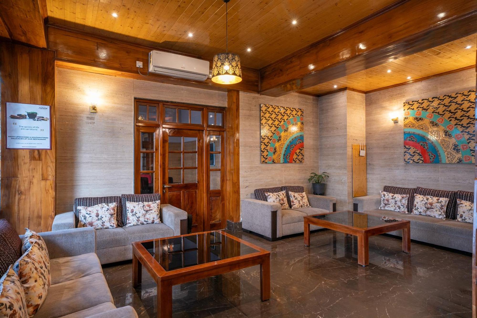 Summit Alpine Abode Hotel 5 Mins From Mg Marg Ґанґток Екстер'єр фото